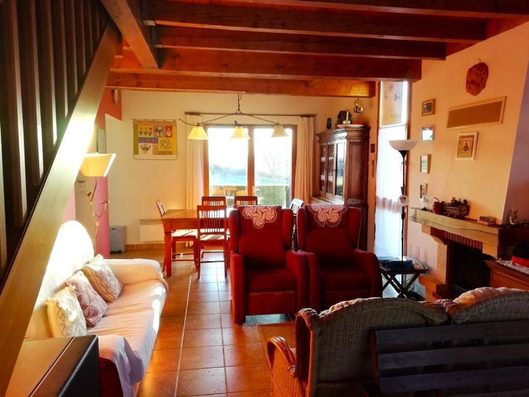 Casa Adosada Para Familias En Santa Leocadia Sainte-Léocadie Eksteriør billede