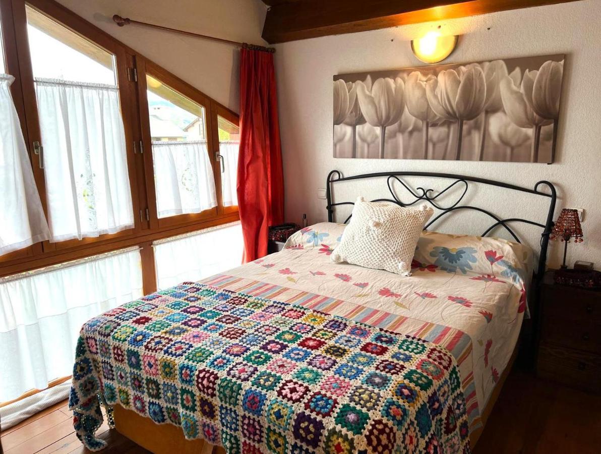 Casa Adosada Para Familias En Santa Leocadia Sainte-Léocadie Eksteriør billede